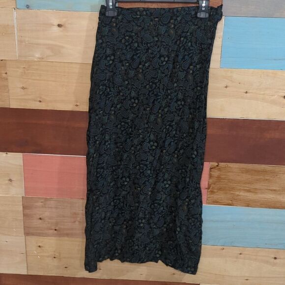 SIZE 12. Paisley and floral print skirt full length Melrose studio - Picture 1 of 4